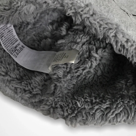 4/$20🥳 Baby Gap Gray  Bunny Ears Beanie - Picture 3 of 5